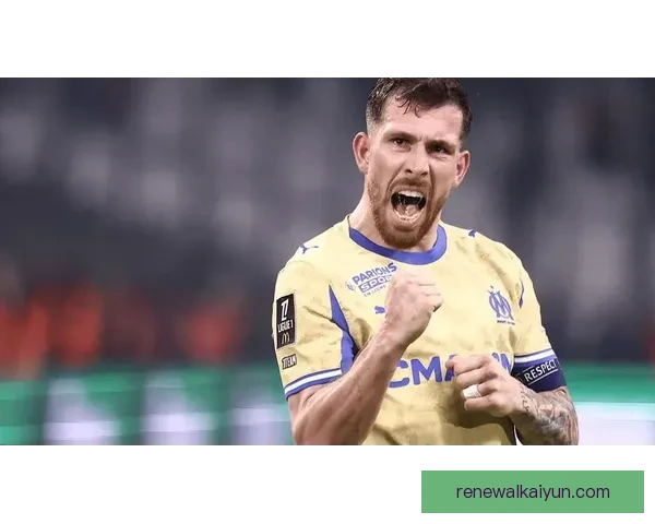 霍伊别尔中场价值持续提升，表现稳健引发市场关注